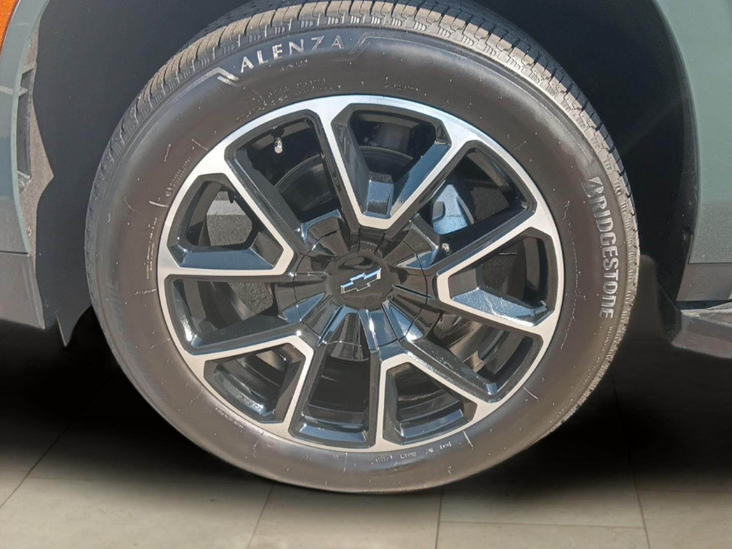 2025 Chevrolet Suburban RST