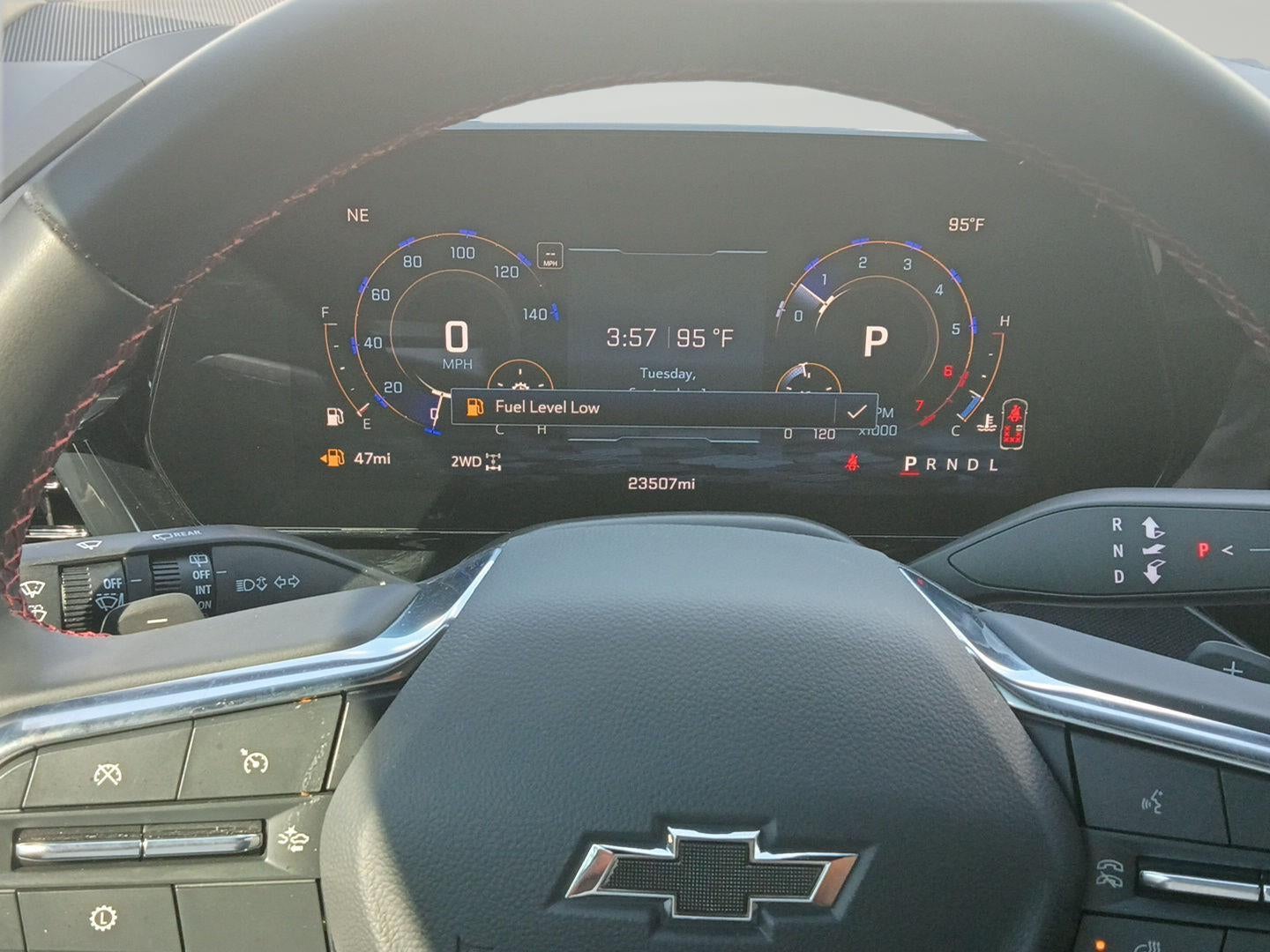 2025 Chevrolet Suburban RST