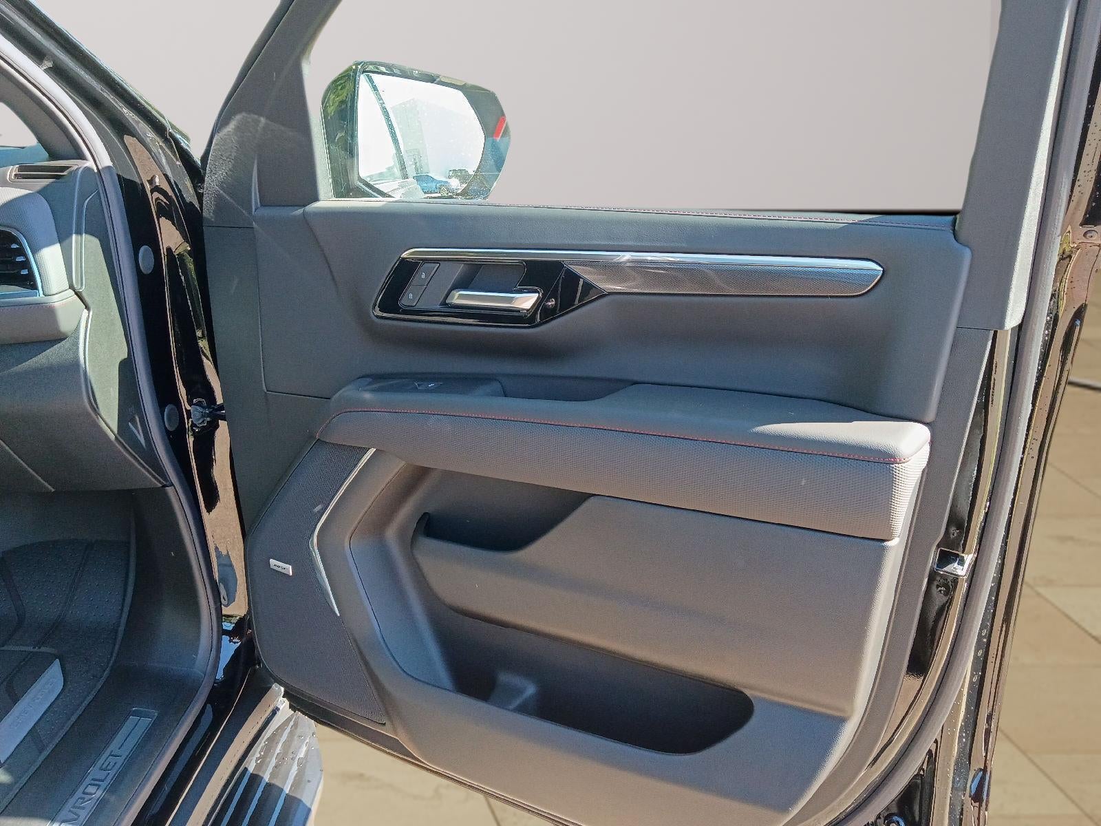 2027 Chevrolet Tahoe RST
