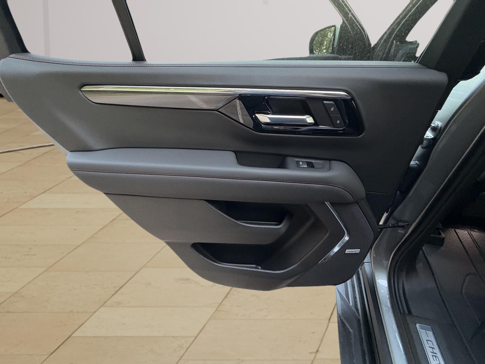 2027 Chevrolet Tahoe RST