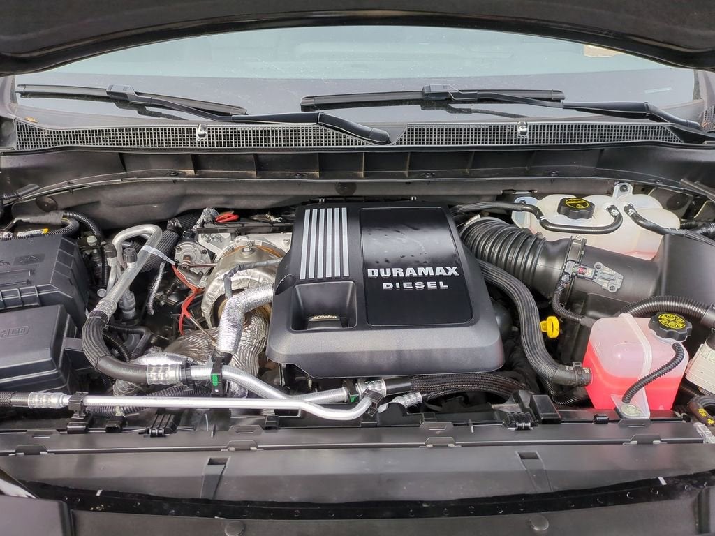 2025 Chevrolet Tahoe RST