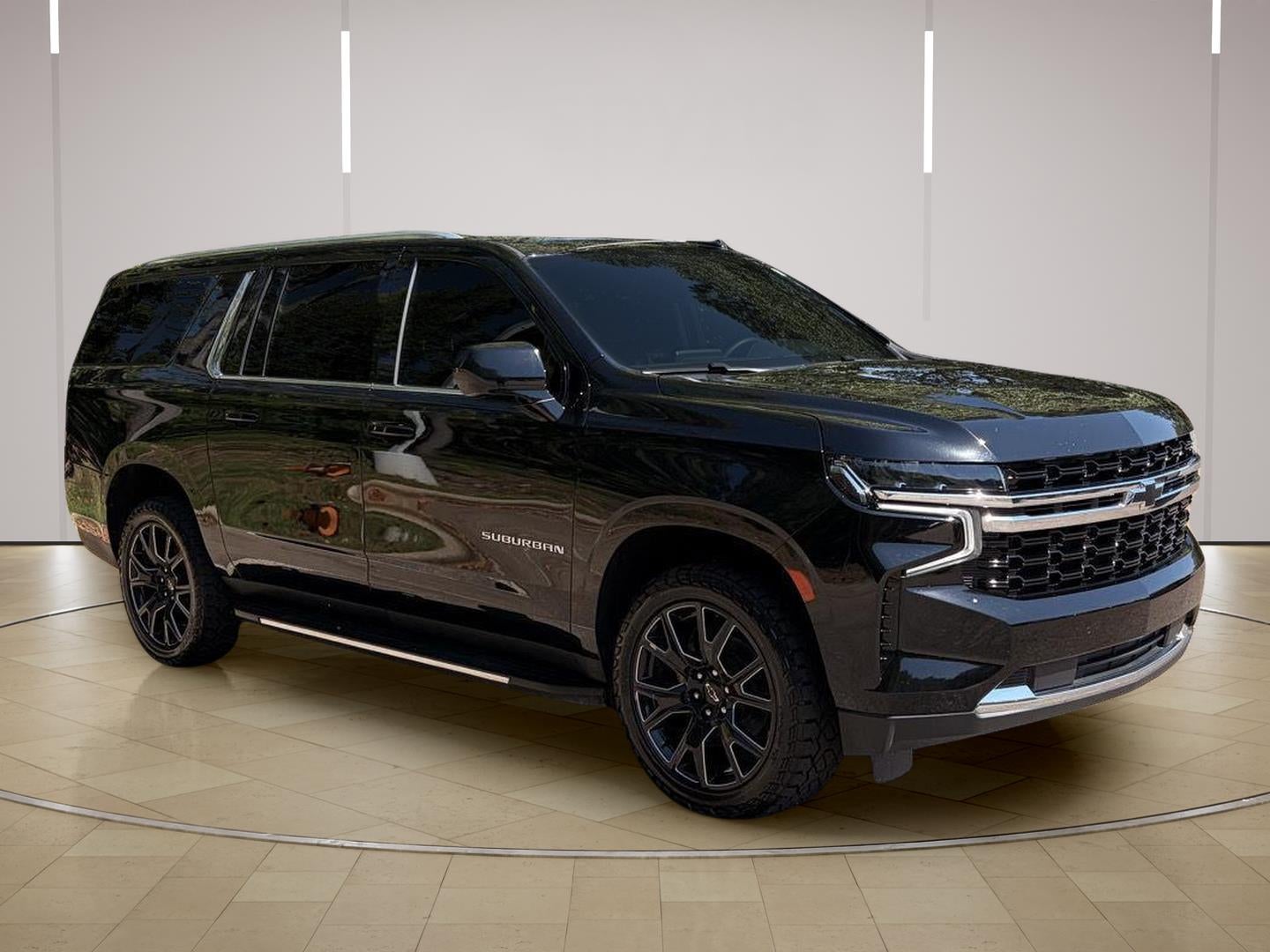 2023 Chevrolet Suburban LS
