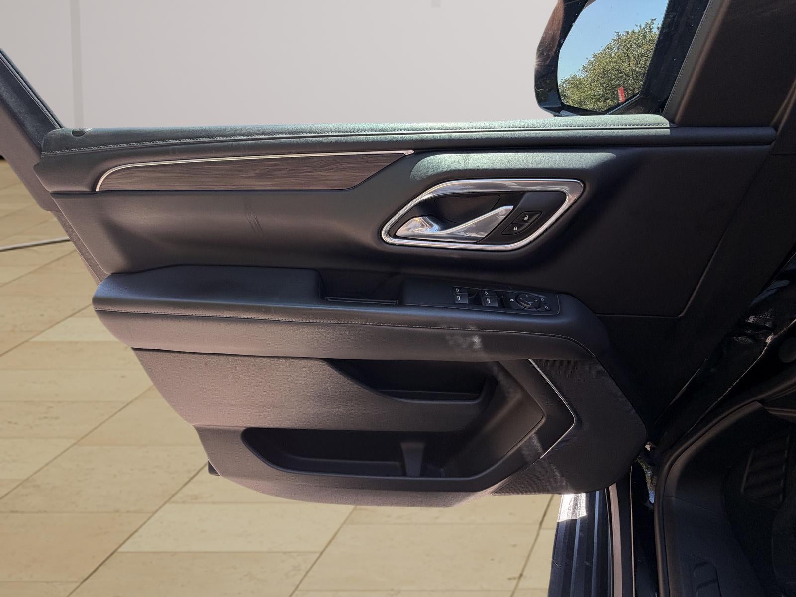 2023 Chevrolet Suburban LS