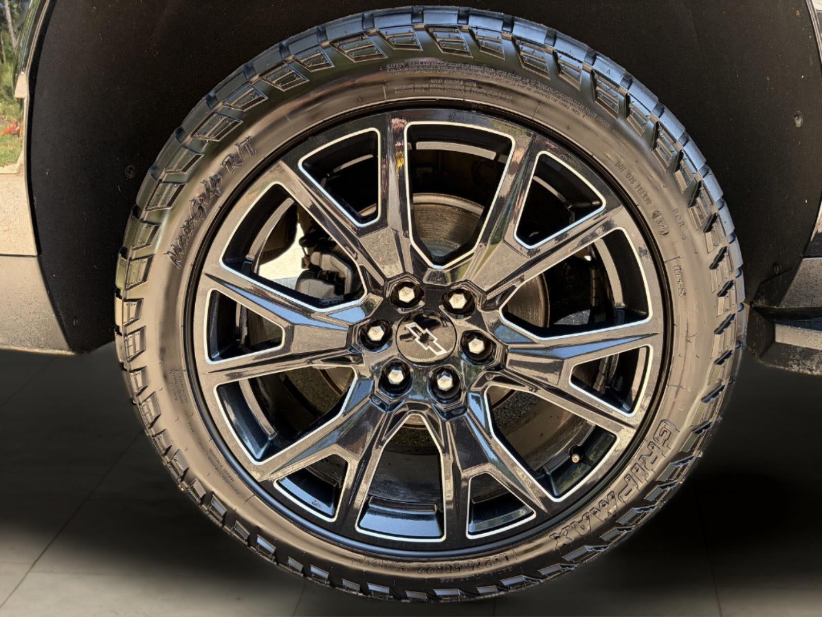 2023 Chevrolet Suburban LS