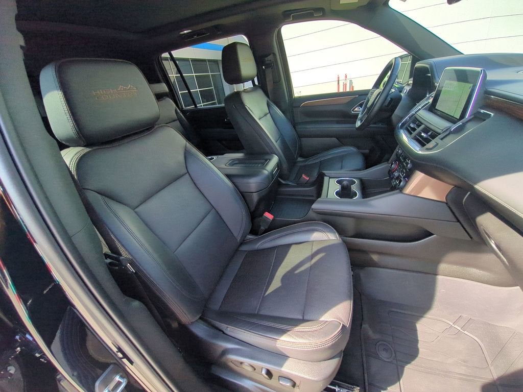 2023 Chevrolet Suburban High Country