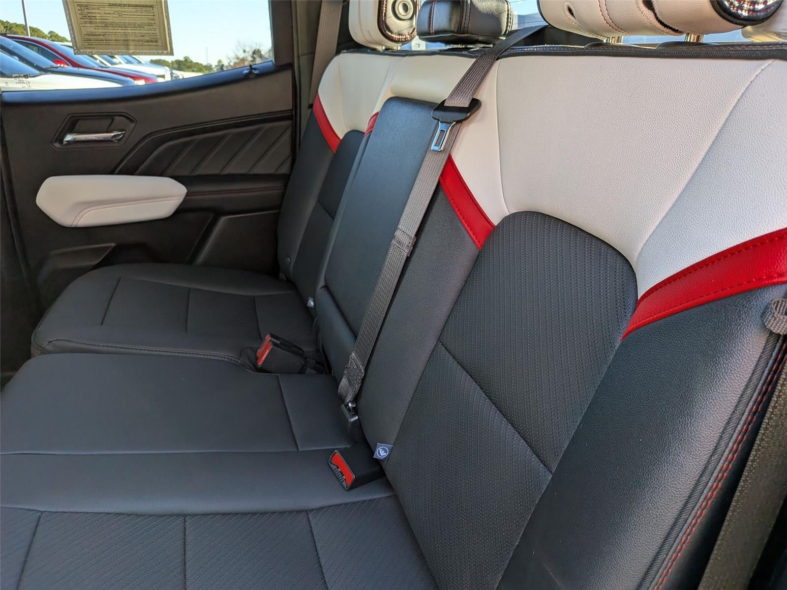 2024 GMC Canyon AT4X