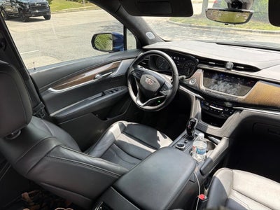 2023 Cadillac XT6 Premium Luxury