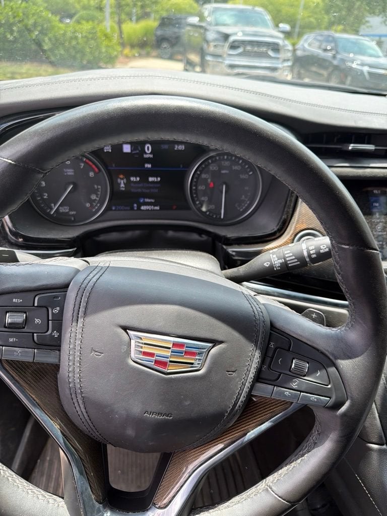 2023 Cadillac XT6 Premium Luxury