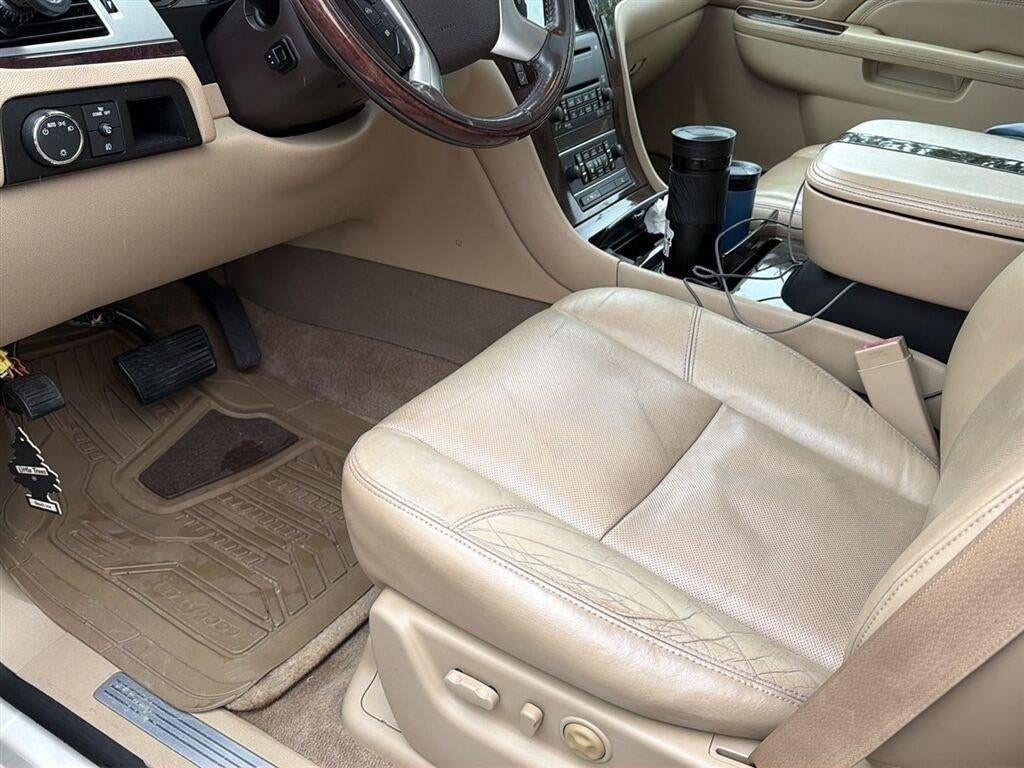 2010 Cadillac Escalade ESV Premium