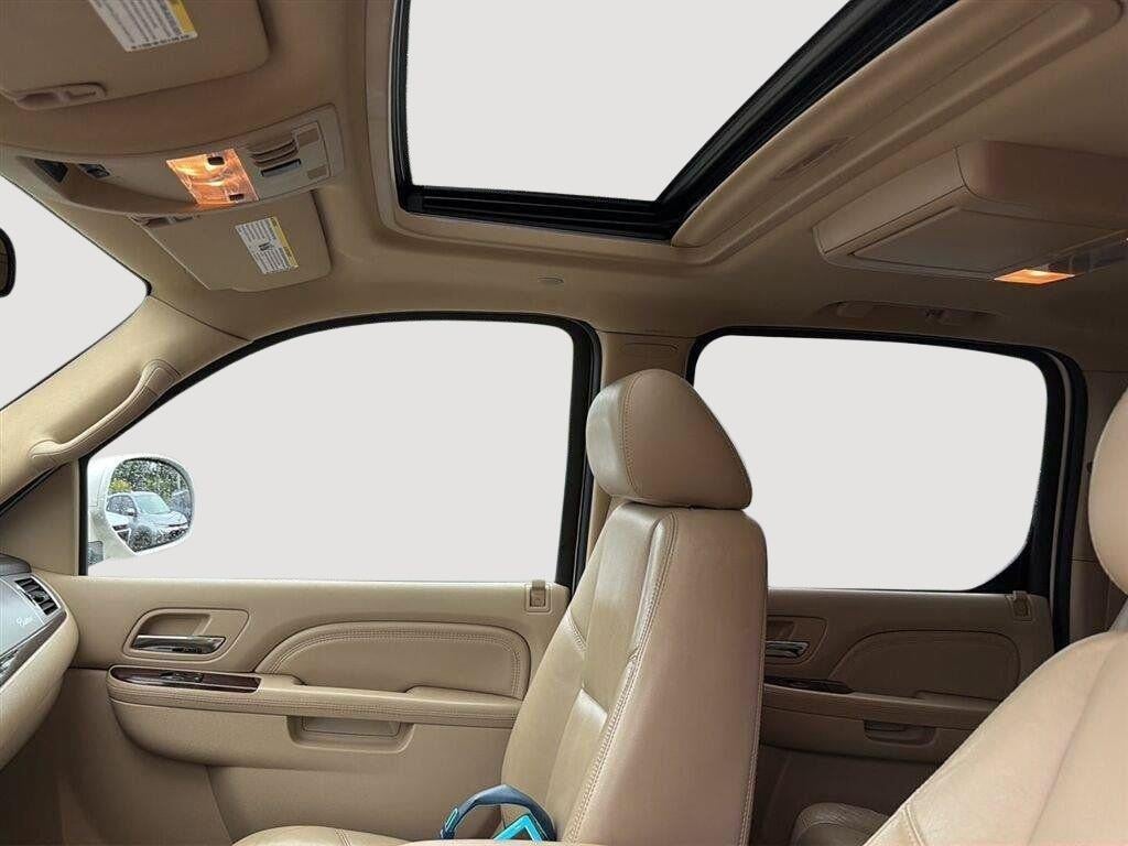 2010 Cadillac Escalade ESV Premium