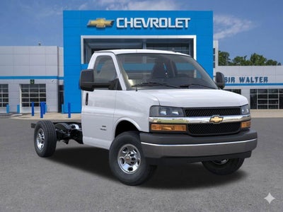 2026 Chevrolet Express Cutaway 3500 1WT