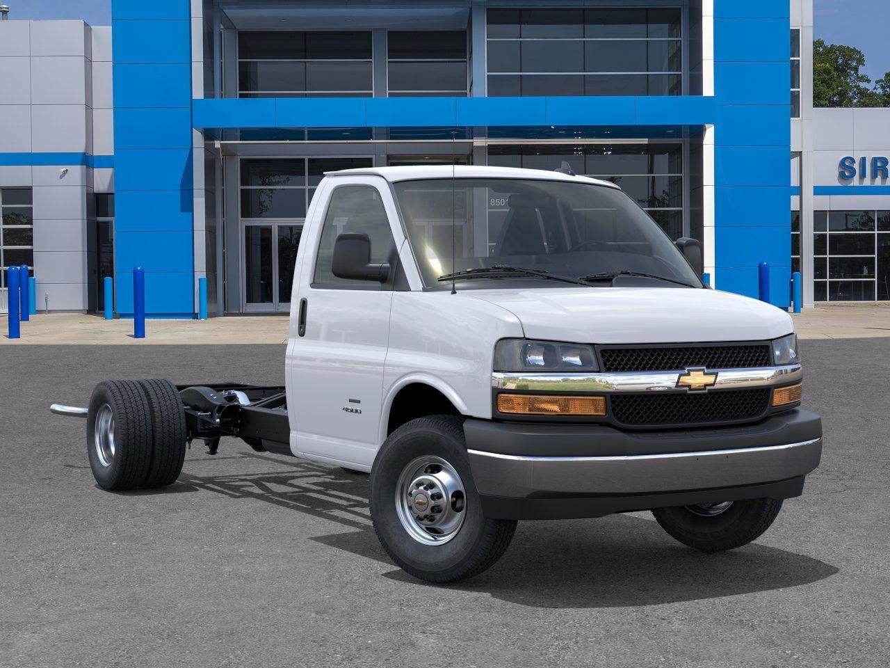 2025 Chevrolet Express Cutaway 3500 1WT