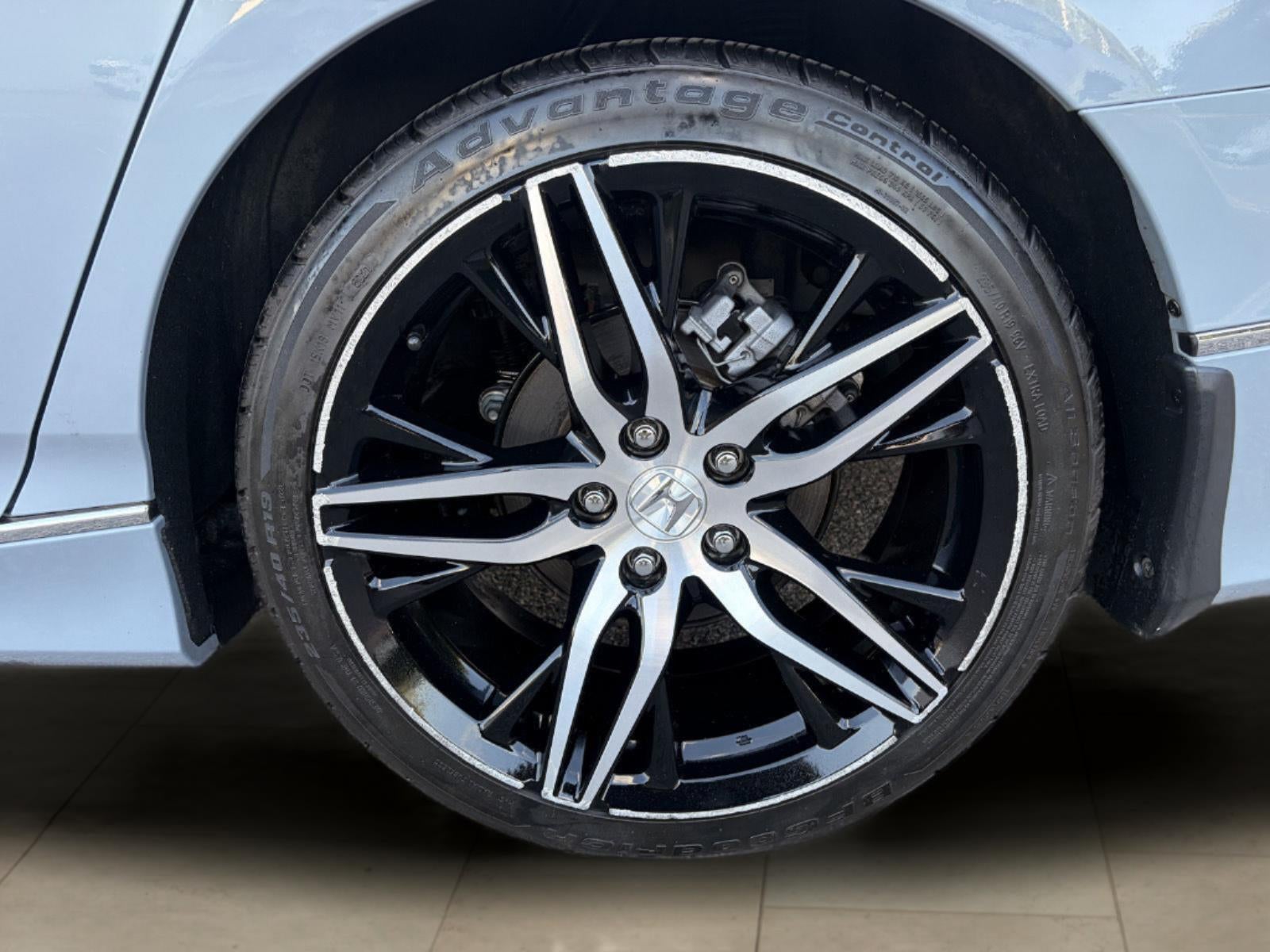 2022 Honda Accord Hybrid Touring