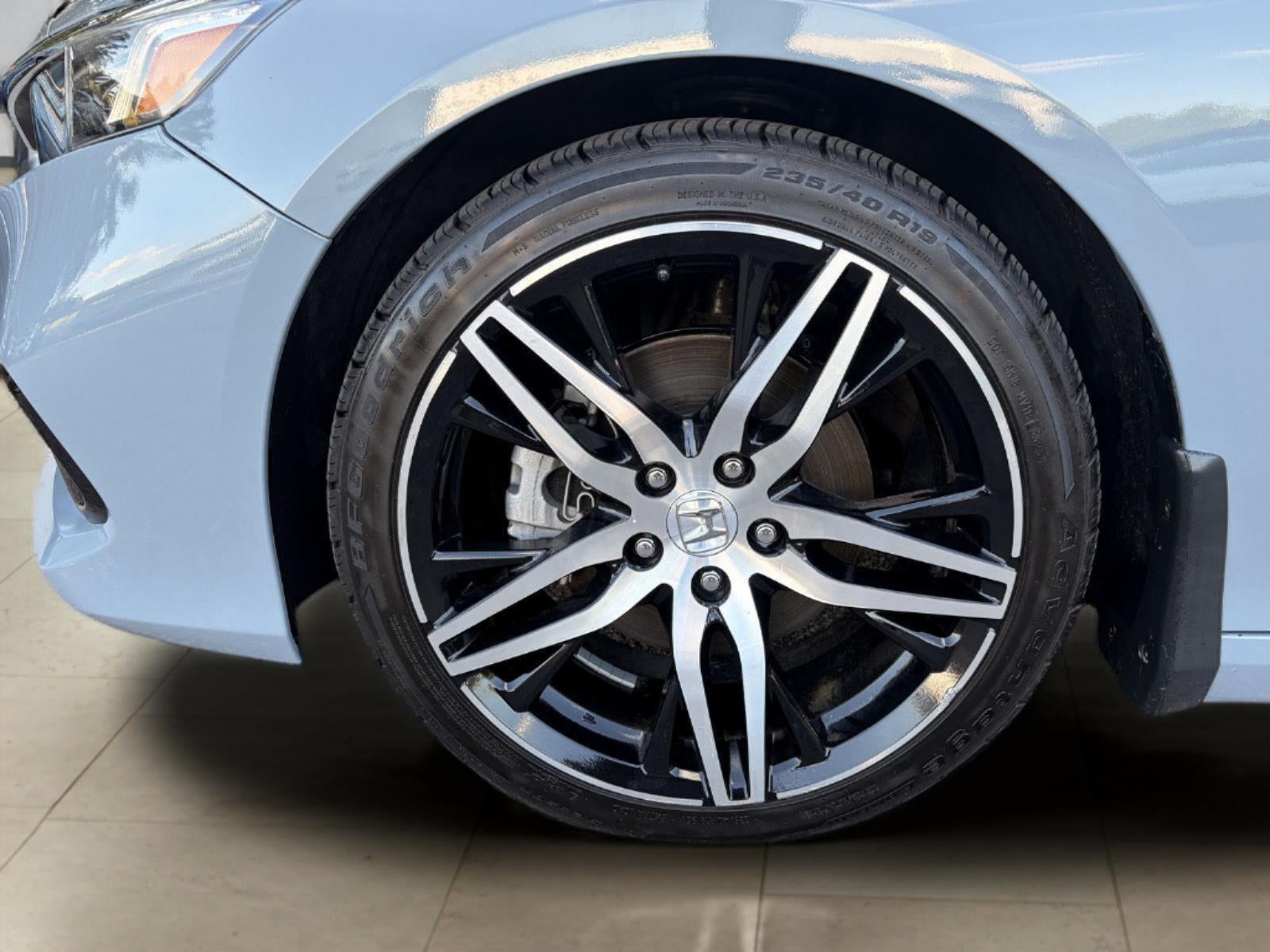 2022 Honda Accord Hybrid Touring