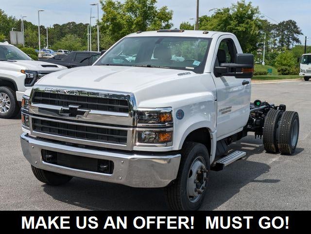 2024 Chevrolet Silverado 5500 HD Work Truck