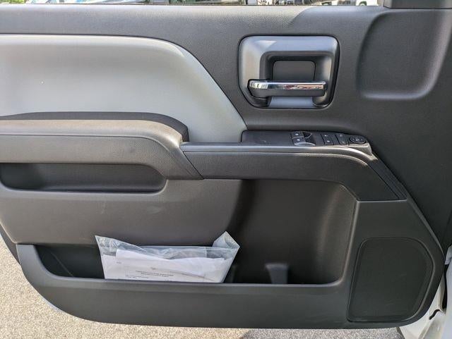 2023 Chevrolet Silverado 5500 HD Work Truck