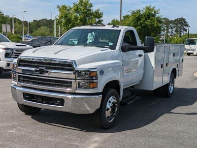 2023 Chevrolet Silverado 5500 HD Work Truck
