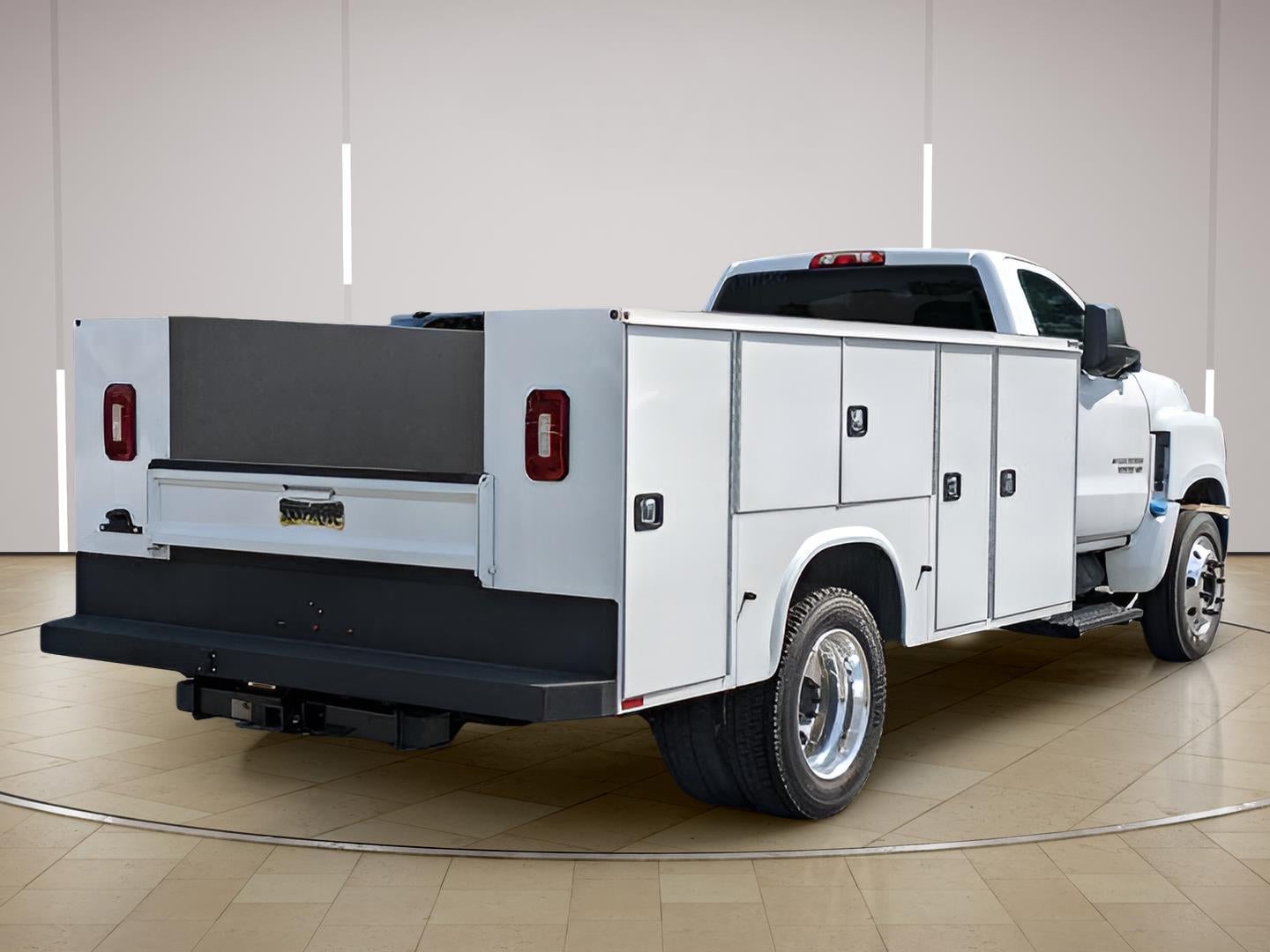 2023 Chevrolet Silverado 5500 HD Work Truck