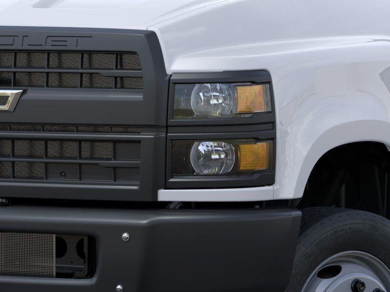 2025 Chevrolet Silverado 6500 HD Work Truck