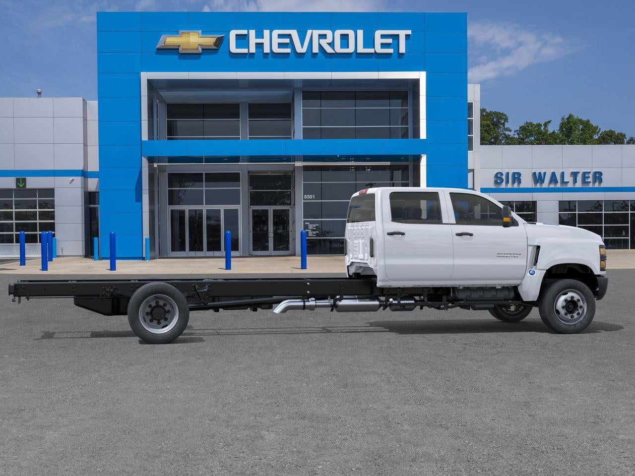2025 Chevrolet Silverado 6500 HD Work Truck