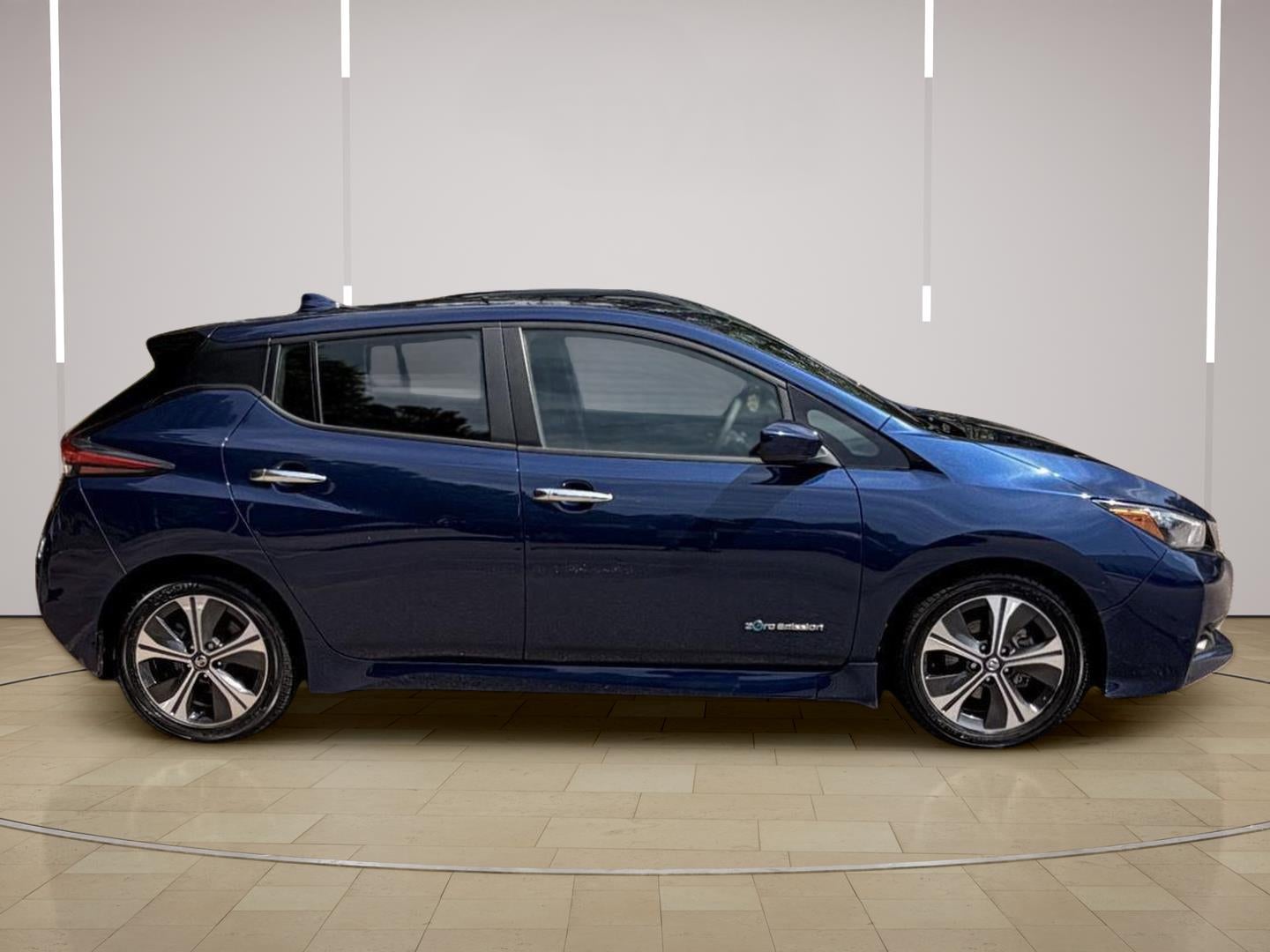 2018 Nissan LEAF SV