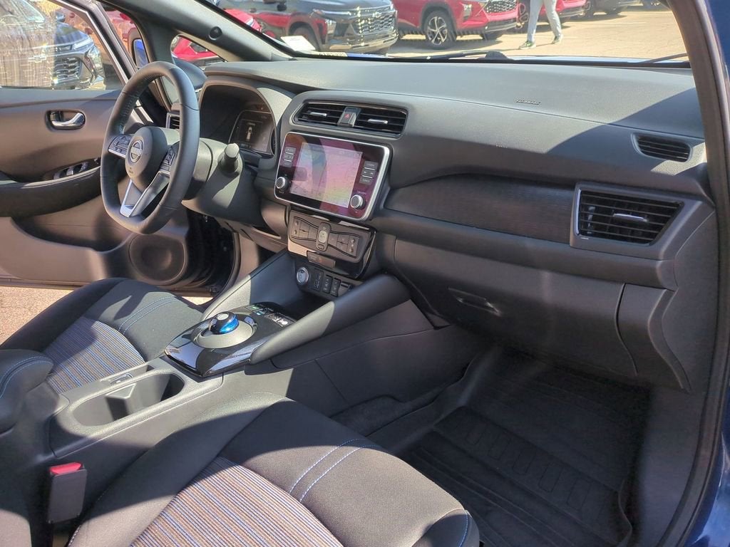 2025 Nissan LEAF SV PLUS