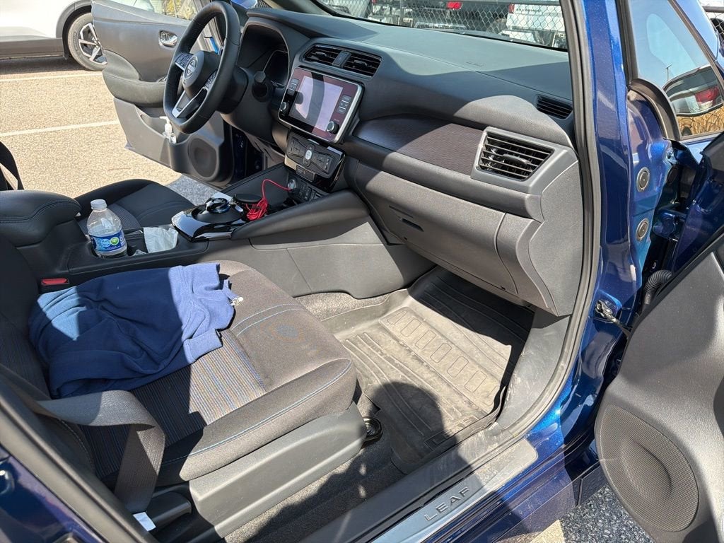 2025 Nissan LEAF SV PLUS