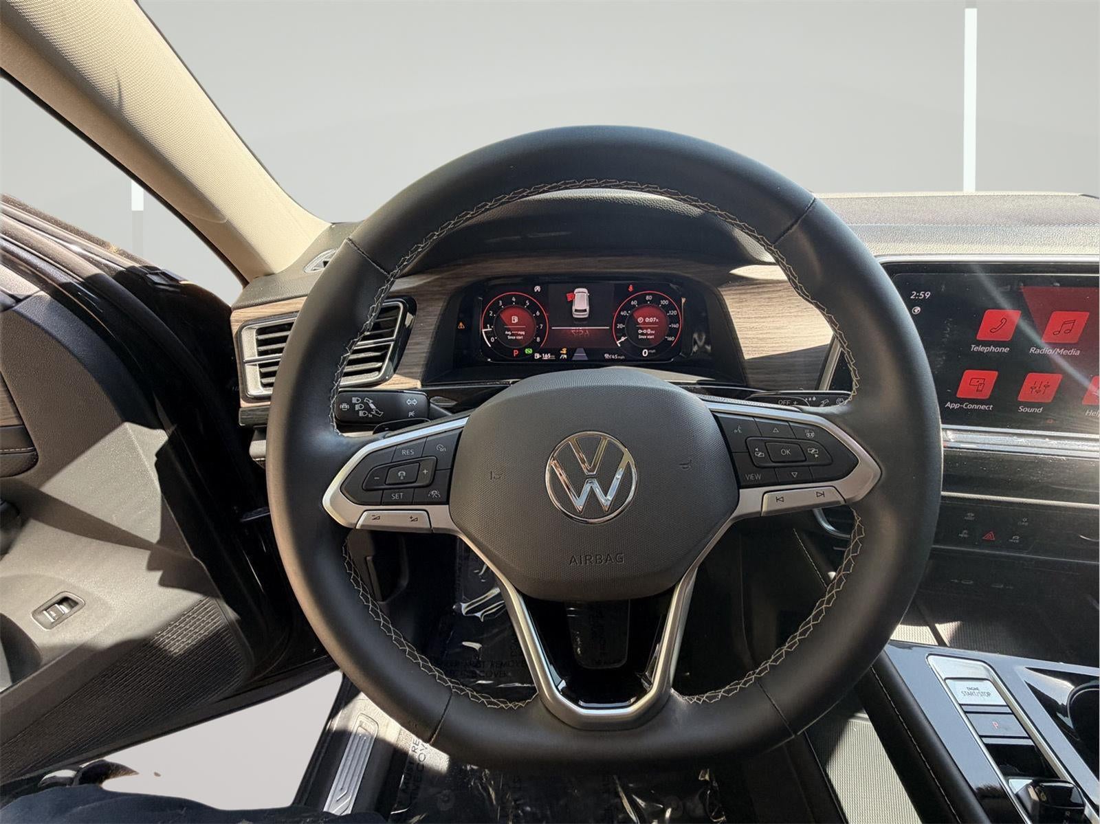 2024 Volkswagen Atlas 2.0T SEL