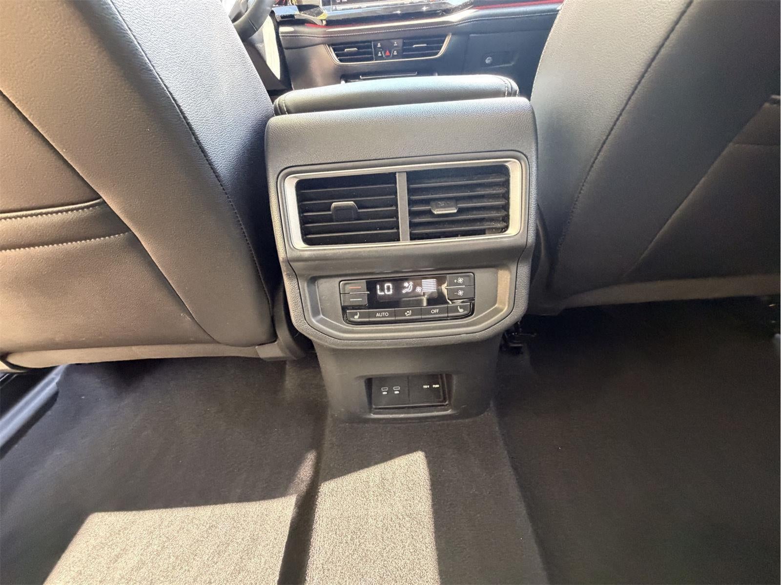 2024 Volkswagen Atlas 2.0T SEL