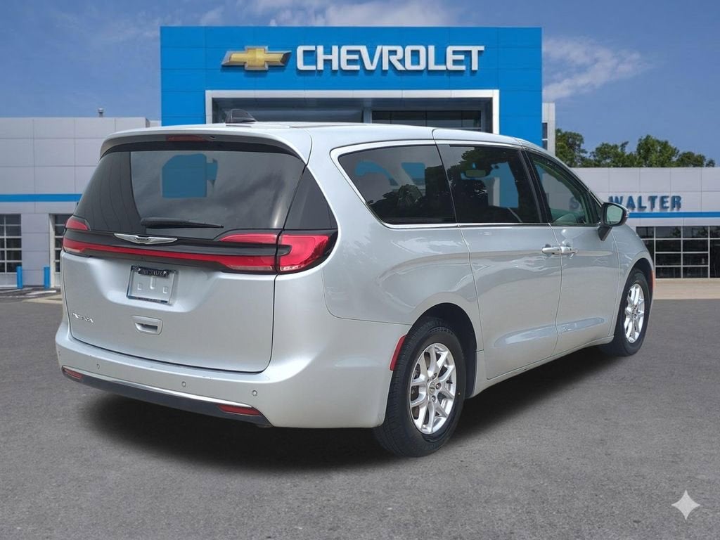 2023 Chrysler Pacifica Touring L