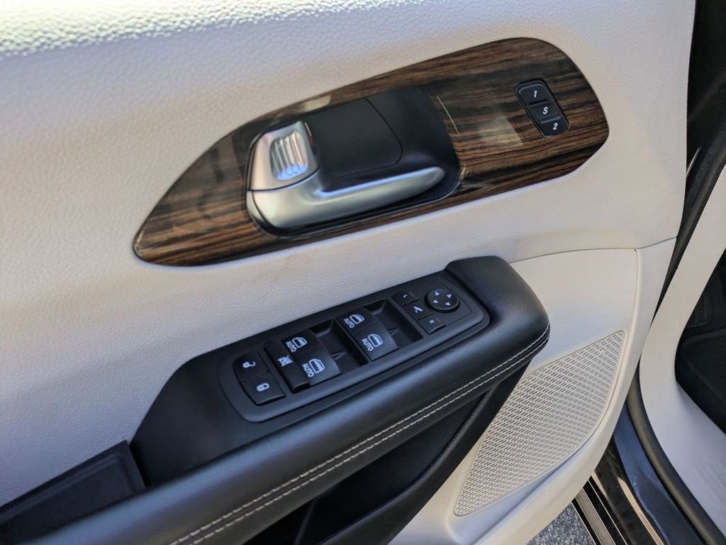 2022 Chrysler Pacifica Limited