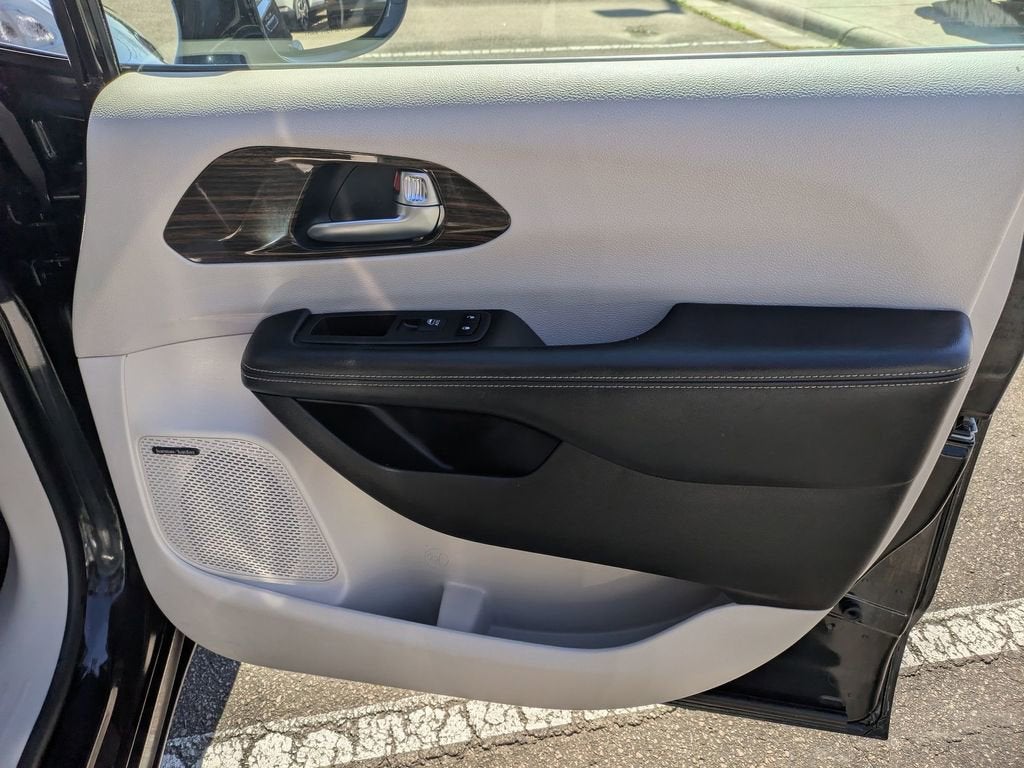 2022 Chrysler Pacifica Limited