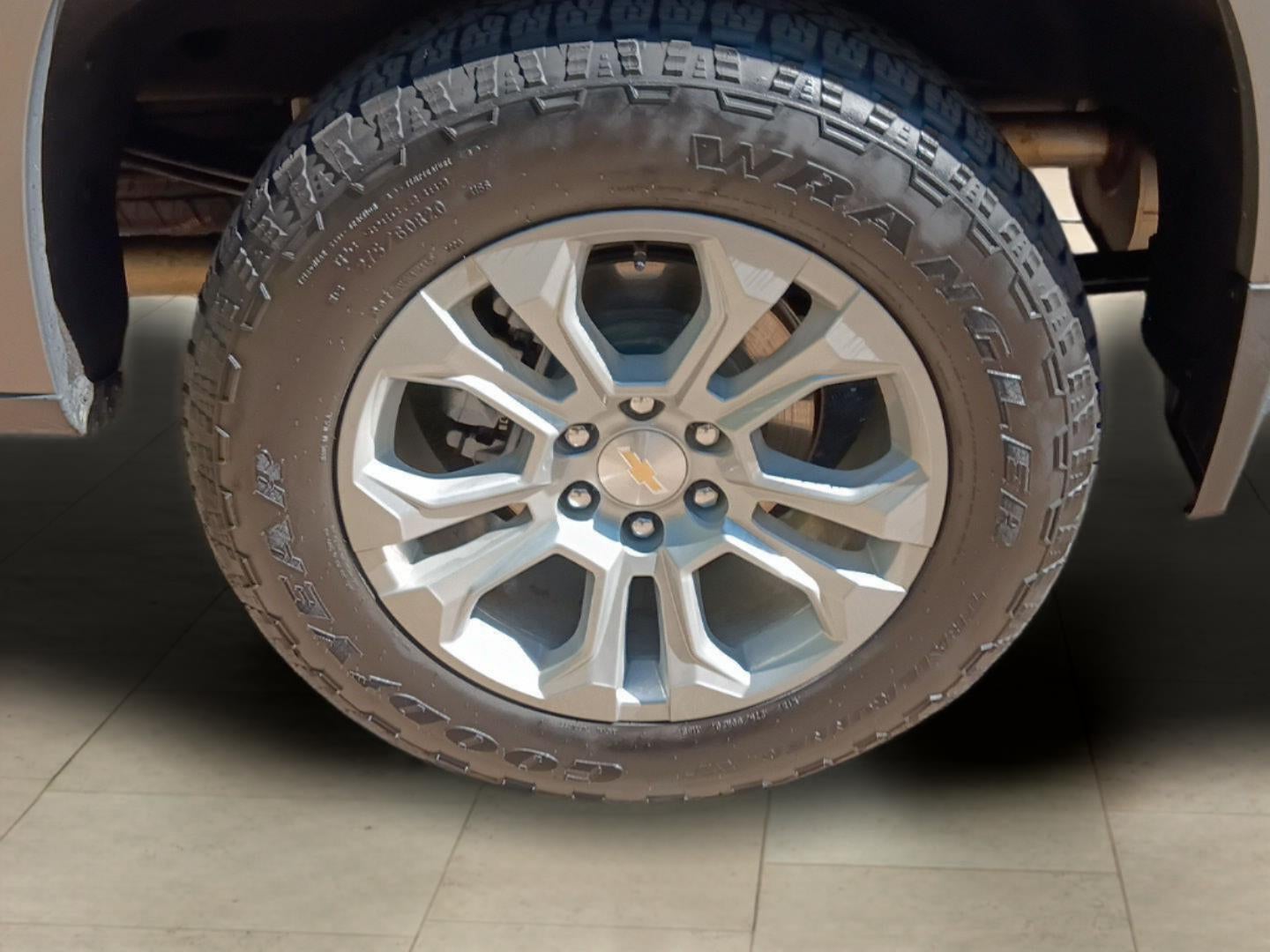 2025 Chevrolet Silverado 1500 LTZ