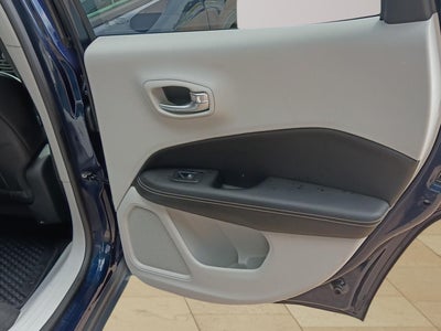 2018 Jeep Compass Latitude FWD