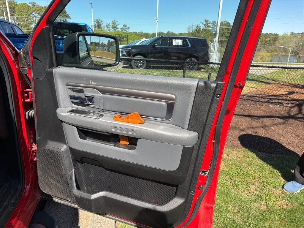 2019 RAM 1500 Classic SLT Crew Cab 4x4 5'7" Box