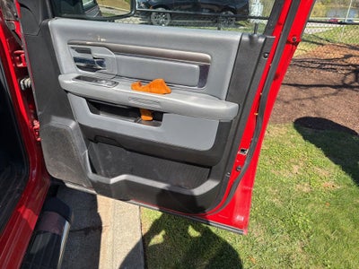 2019 RAM 1500 Classic SLT Crew Cab 4x4 5'7" Box