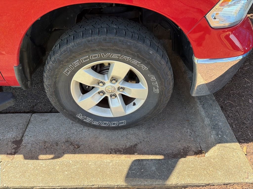 2019 RAM 1500 Classic SLT Crew Cab 4x4 5'7" Box