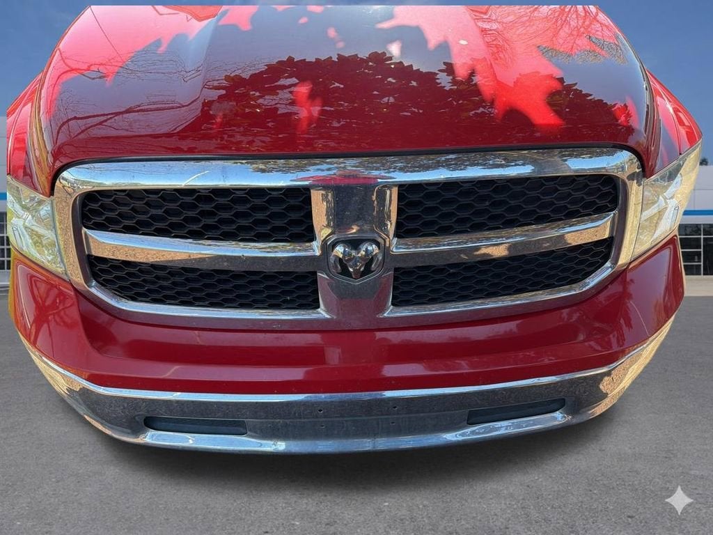 2019 RAM 1500 Classic SLT Crew Cab 4x4 5'7" Box