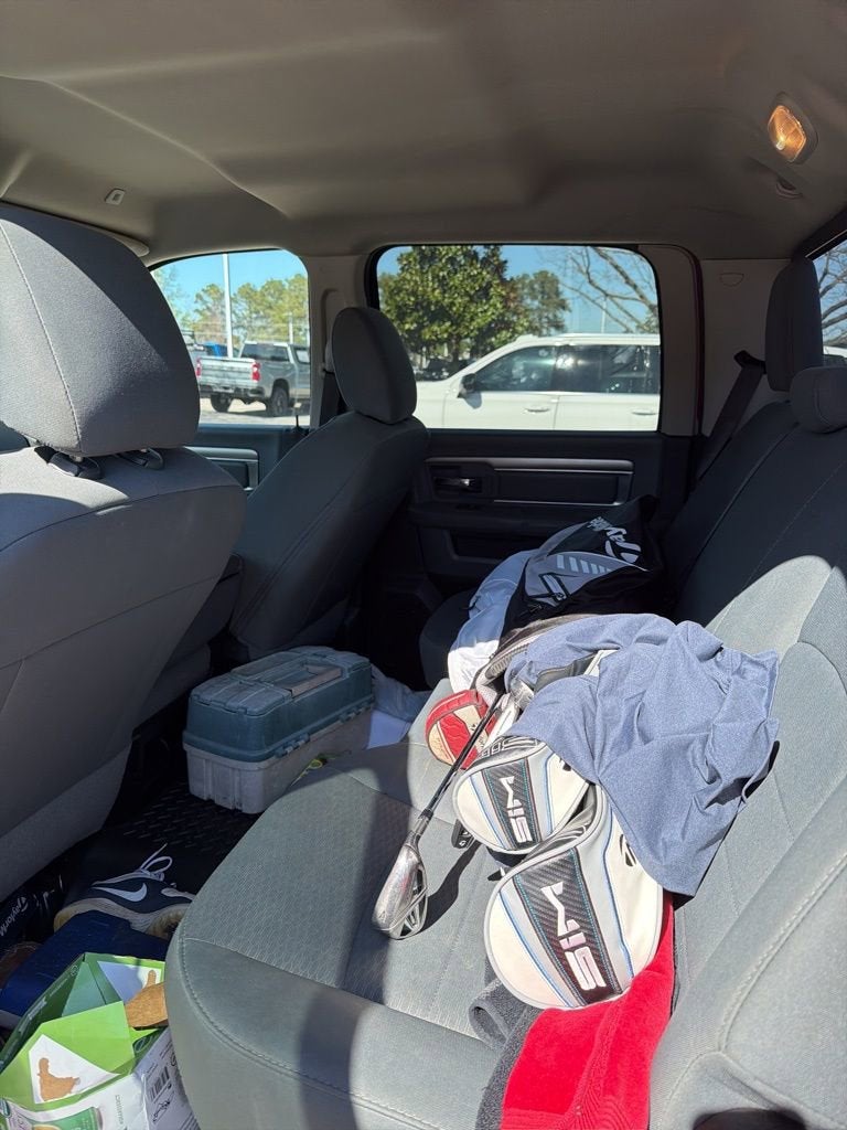 2019 RAM 1500 Classic SLT Crew Cab 4x4 5'7" Box