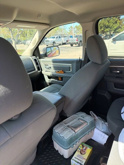 2019 RAM 1500 Classic SLT Crew Cab 4x4 5'7" Box