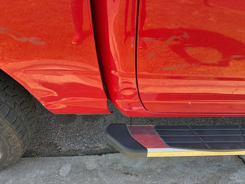 2019 RAM 1500 Classic SLT Crew Cab 4x4 5'7" Box