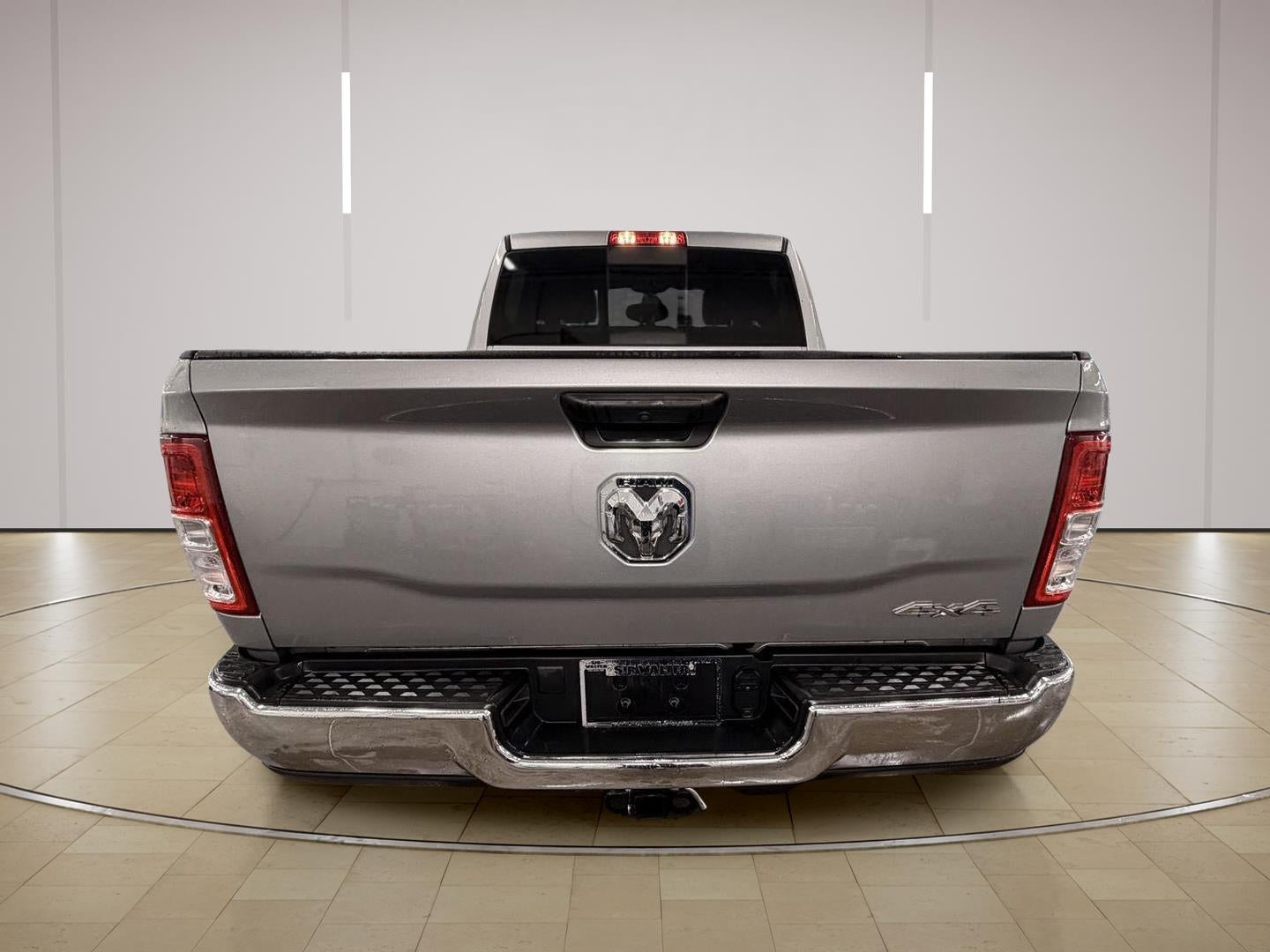 2022 RAM 2500 Tradesman Crew Cab 4x4 6'4" Box