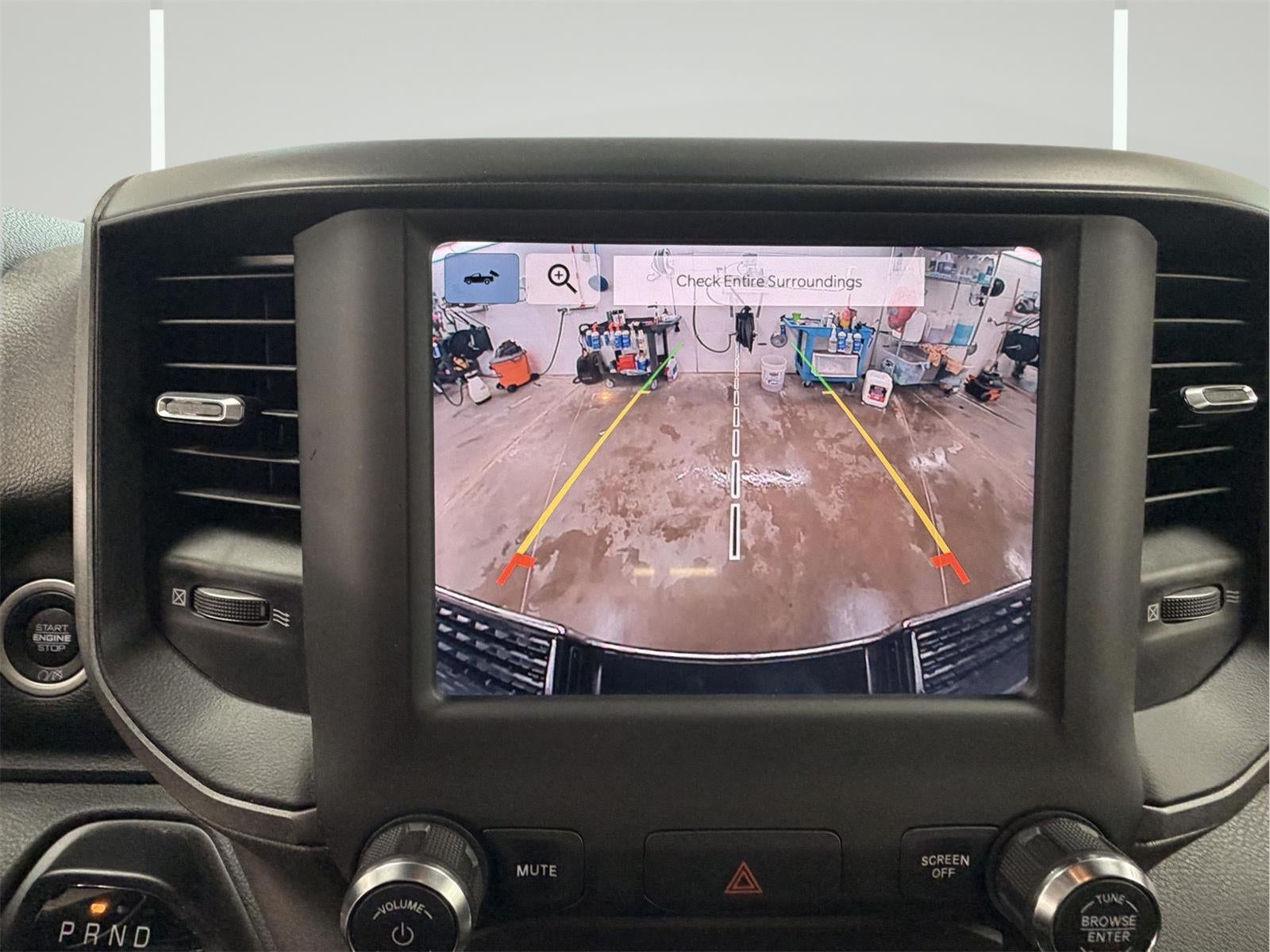 2022 RAM 2500 Tradesman Crew Cab 4x4 6'4" Box