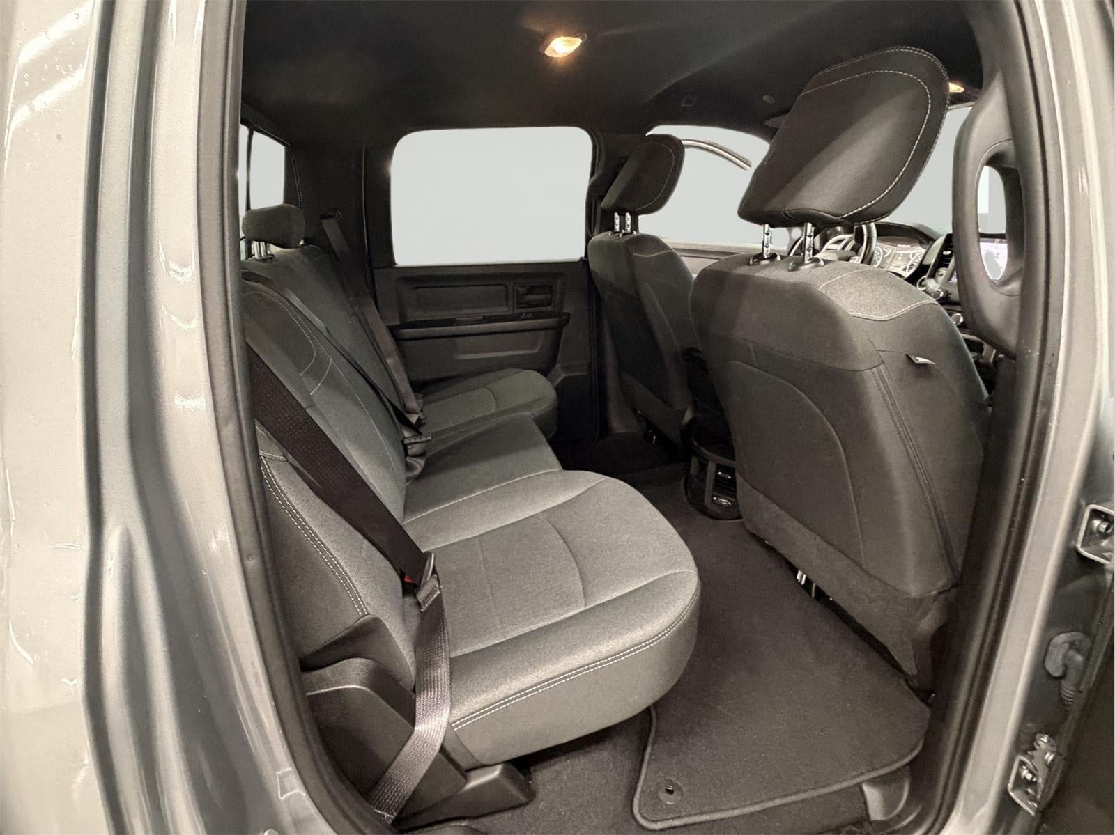 2022 RAM 2500 Tradesman Crew Cab 4x4 6'4" Box