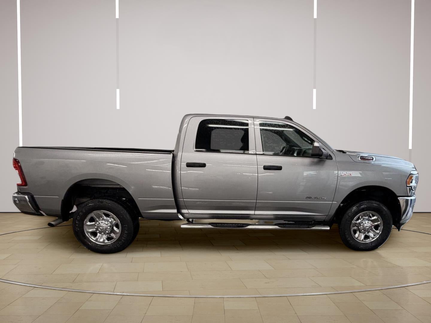2022 RAM 2500 Tradesman Crew Cab 4x4 6'4" Box
