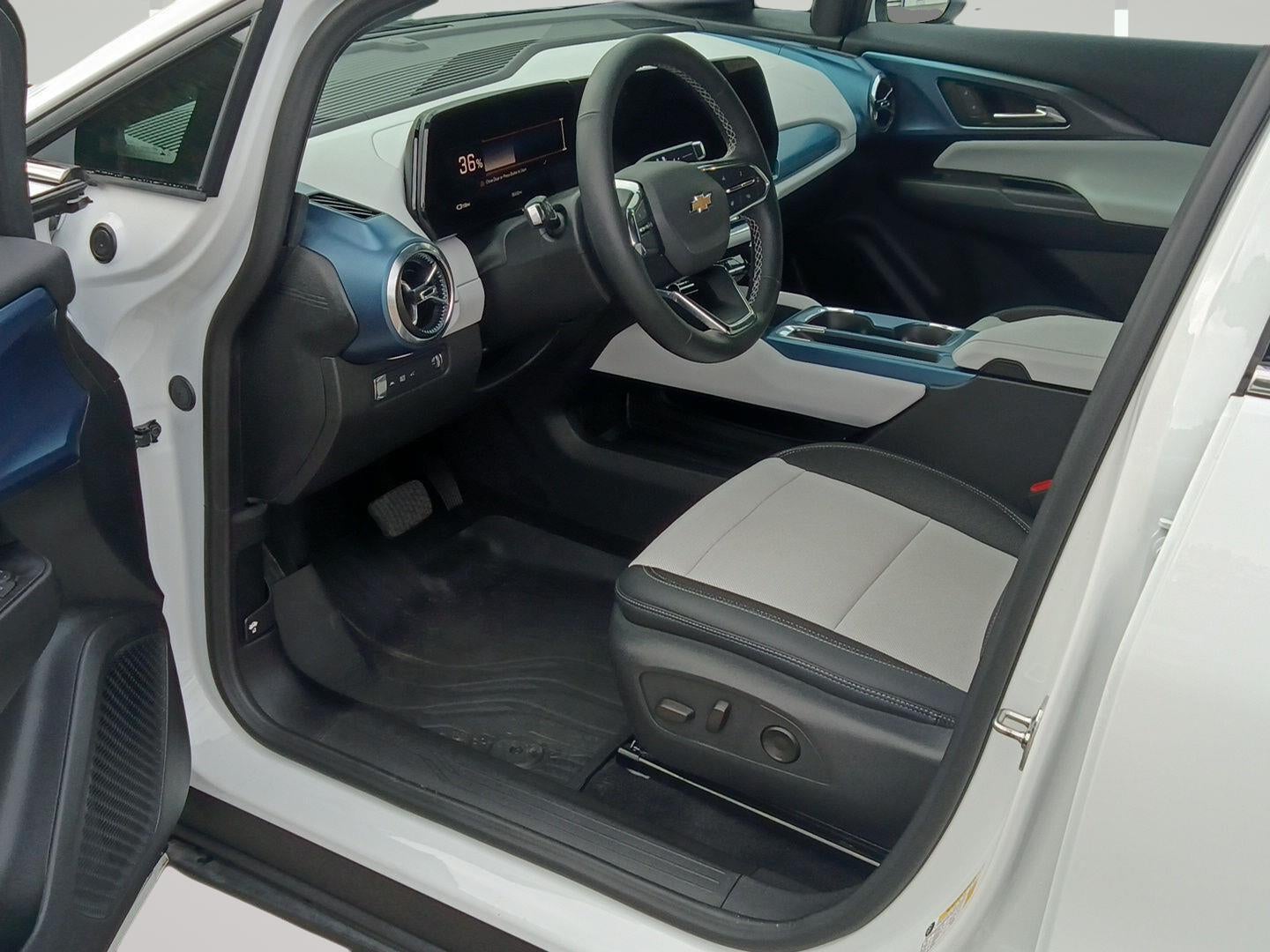 2024 Chevrolet Equinox EV 2LT