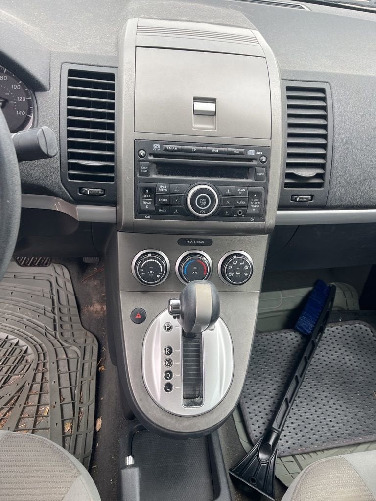 2010 Nissan Sentra 2.0SR