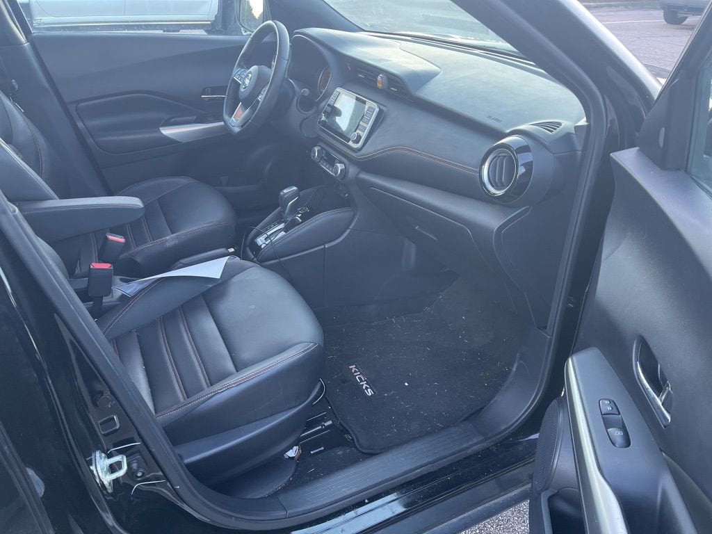 2019 Nissan Kicks SR