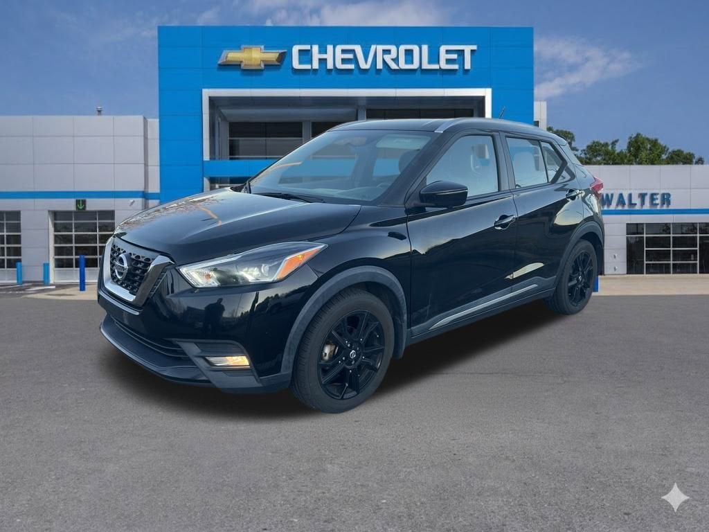 2019 Nissan Kicks SR