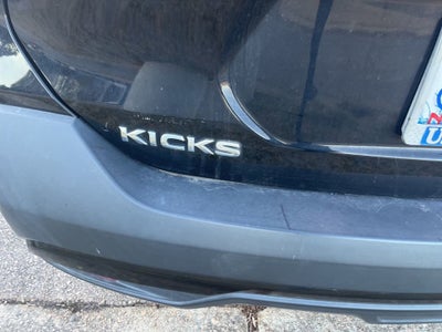 2019 Nissan Kicks SR